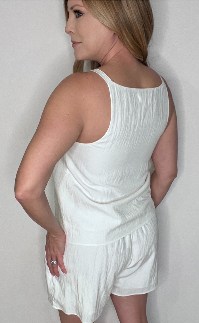 Soft Horizon Tank-White