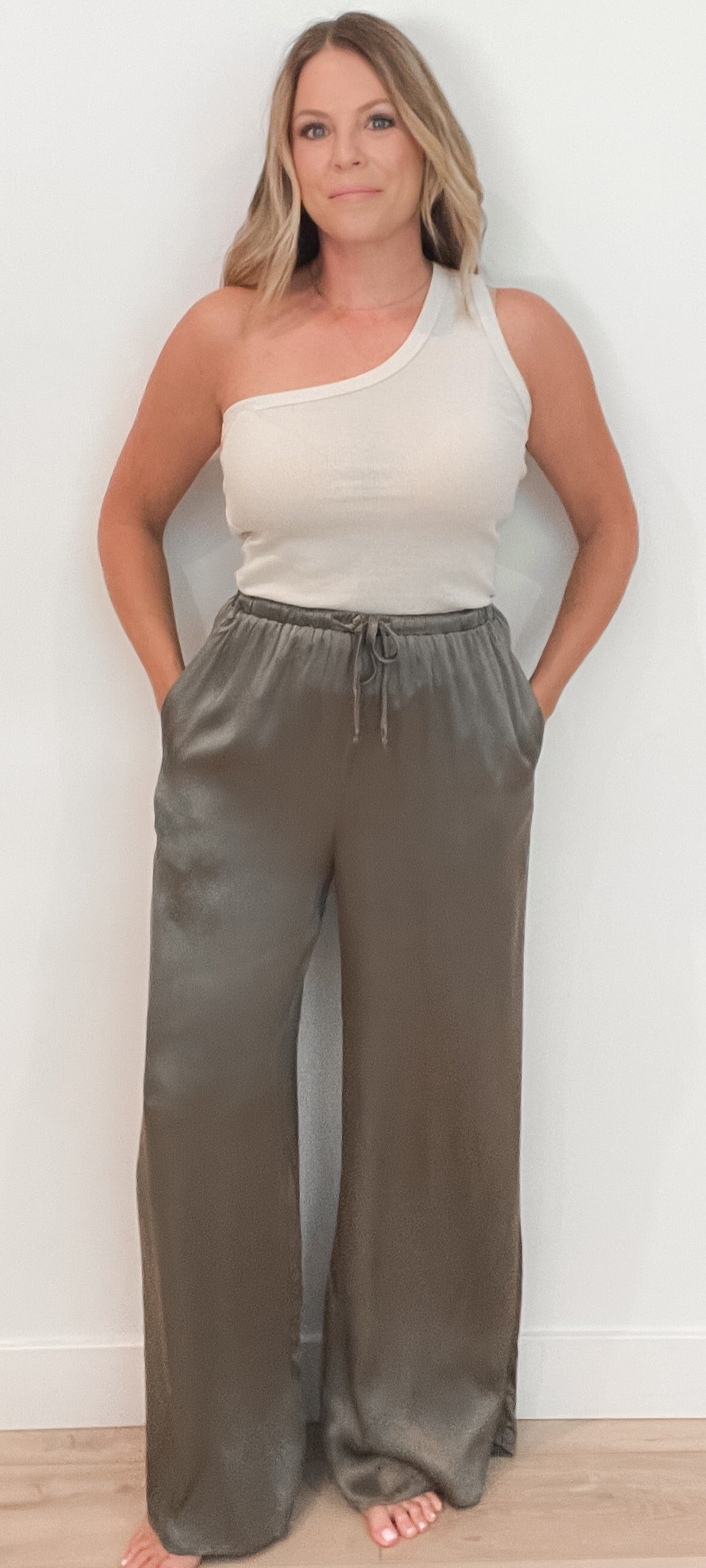 Rhemi Satin Pants