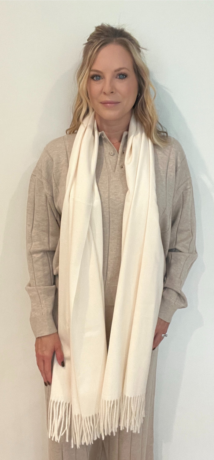 Timeless Scarf-Cream
