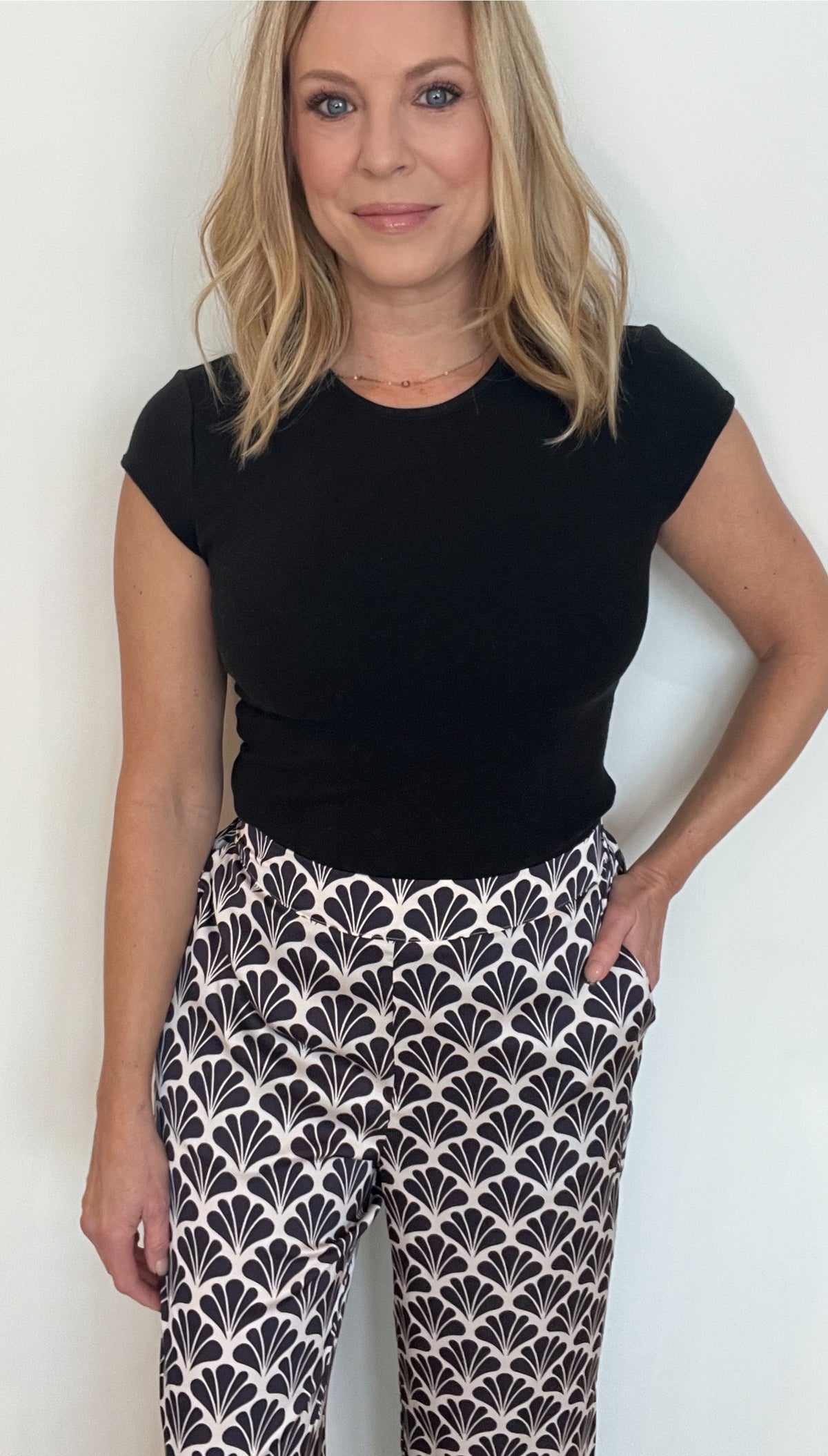 Seashell Print Pants-Black/Ecru