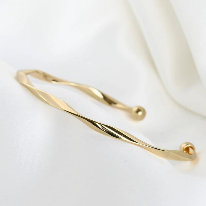 Twisted Cuff Bracelet-Gold