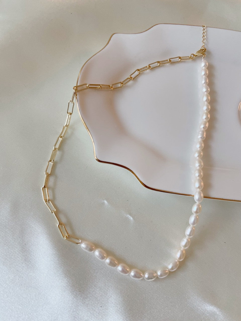 Veronica Pearl Chain Necklace
